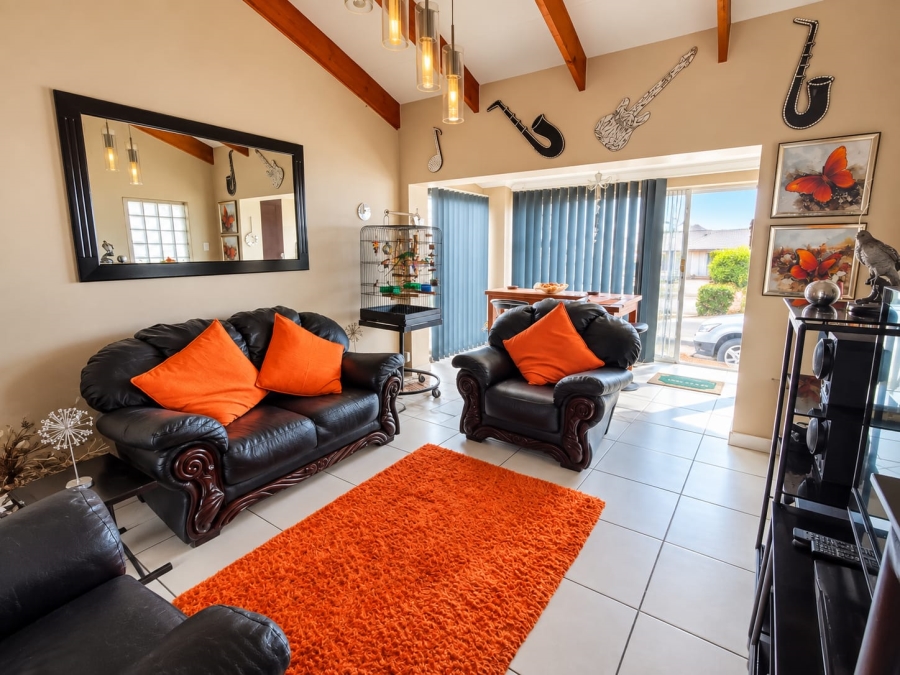 3 Bedroom Property for Sale in Heiderand Western Cape